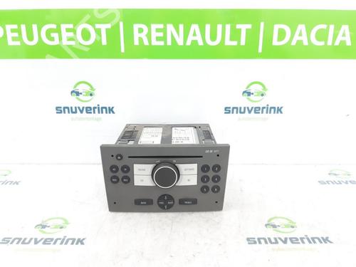 Bilradio OPEL VIVARO A Van (X83) 2.5 CDTI (F7) (146 hp) 10916029