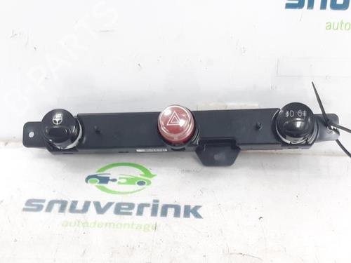 warning-switch-fiat-500-312_-12-312axa1a-735451108-2007-22395457 main image