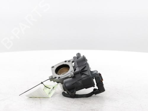 Used Throttle body OPEL CORSA F (P2JO) 1.2 (68) (101 hp) 30757899