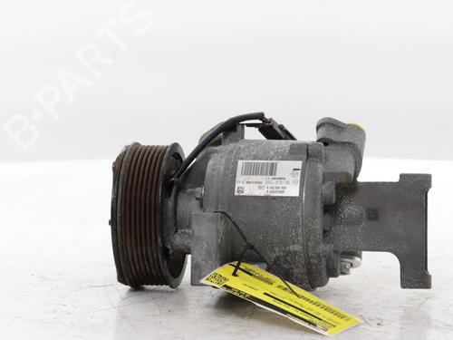 Compresseur AC RENAULT TWINGO III (BCM_, BCA_) 1.0 SCe 70 (71 hp) 30758647