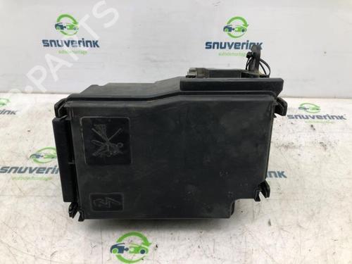Fuse box RENAULT TRAFIC III Van (FG_) 2.0 dCi 120 (FGMN) | BP40578722E1 - Image 2