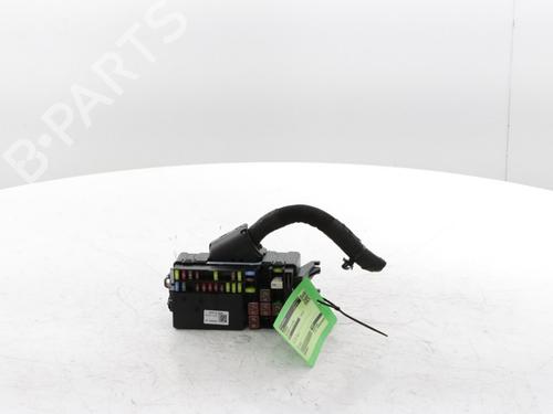 Used Fuse box Fuse box OPEL ASTRA K Sports Tourer (B16) 1.4 Turbo (35) (150 hp) 29640693 29640693