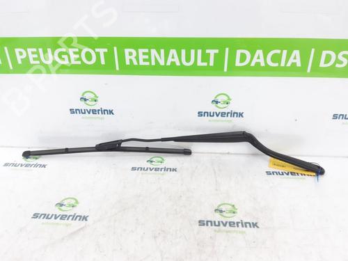 Used Front windshield wiper arm RENAULT TWINGO III (BCM_, BCA_) Z.E: (BCA1) (82 hp) 13194763