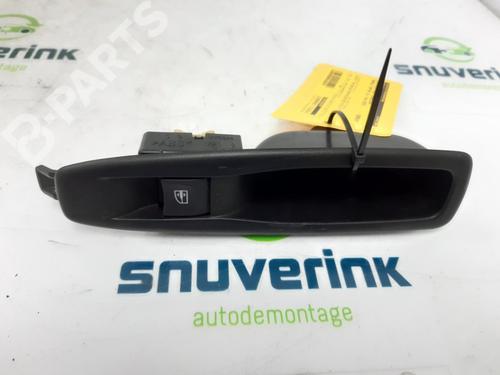 switch-renault-captur-i-j5_-h5_-09-tce-90-254218614r-2013-11010057 main image