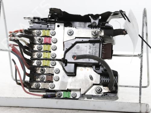 Used Fuse box Fuse box PEUGEOT 308 SW II (LC_, LJ_, LR_, LX_, L4_) 1.2 THP 130 (131 hp) 34567682 34567682