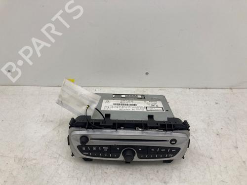 Bilradio RENAULT TWINGO II (CN0_) 1.2 16V (CN04, CN0B) (75 hp) 28521444