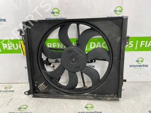radiator-fan-renault-megane-iv-hatchback-b9amn_-2015-25829037 main image