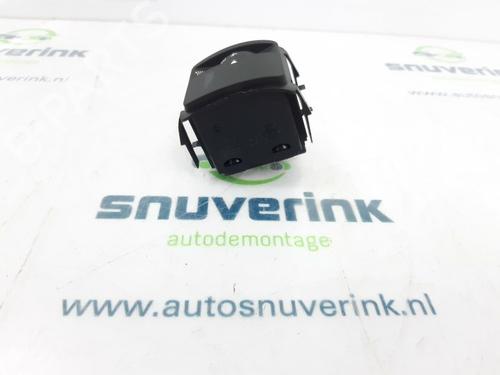Switch RENAULT MEGANE IV Hatchback (B9A/M/N_) 1.5 dCi 110 (B9A3) | BP10802431I30 