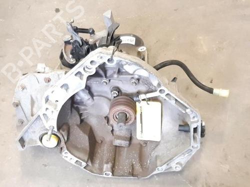 Used Gearbox Gearbox RENAULT TWINGO III (BCM_, BCA_) 1.0 SCe 70 (71 hp) 40570228 40570228
