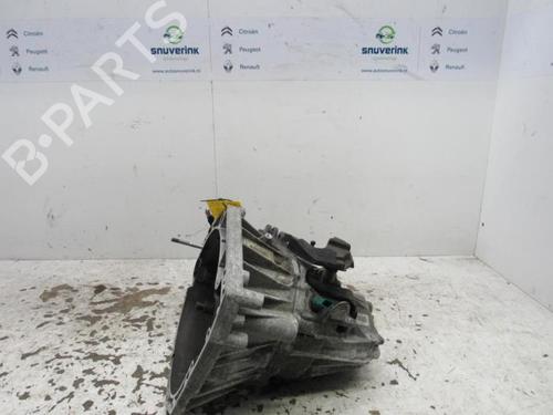 Used Gearbox Gearbox RENAULT SCÉNIC III (JZ0/1_) 1.4 16V (JZ0F, JZ1V) (131 hp) 40567280 40567280