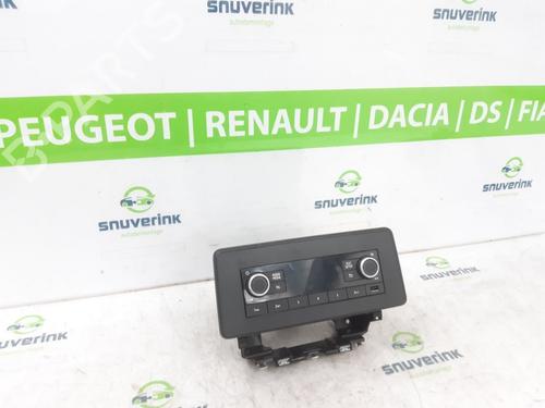 Used Radio Radio 22218923 22218923