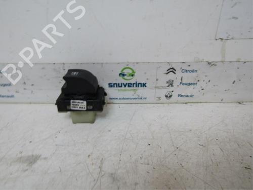 Used Switch Switch RENAULT CAPTUR I (J5_, H5_) 1.5 dCi 110 (110 hp) 40594948 40594948