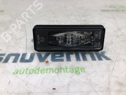 Used Licence plate light PEUGEOT 2008 II (UD_, US_, UY_, UJ_, UR_, UC_) 1.2 PureTech 130 (USHNS, URHNS) (130 hp) 19147966
