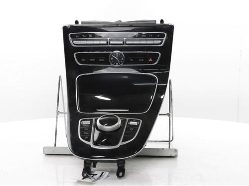 middle-console-mercedes-benz-e-class-w213-2016-40543560 main image