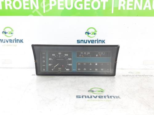 Used Instrument cluster PEUGEOT J5 Bus (280P) 2.5 D (73 hp) 21179044