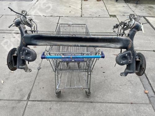 Used Rear axle Rear axle RENAULT ESPACE V (JR_) 1.6 TCe 200 (200 hp) 40585495 40585495