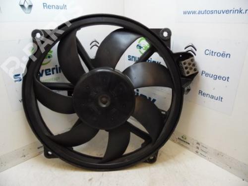 Used Radiator fan Radiator fan RENAULT MEGANE III Hatchback (BZ0/1_, B3_) 1.5 dCi (106 hp) 10782896 10782896