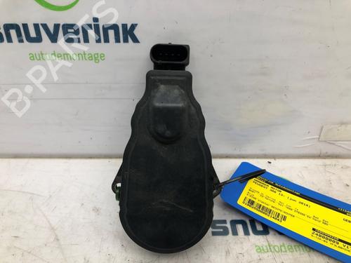 Electric handbrake PEUGEOT 308 II (LB_, LP_, LW_, LH_, L3_) 1.6 BlueHDi 120 | BP17223699E5 