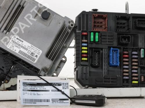 Used Engine control unit (ECU) Engine control unit (ECU) 36538598 36538598