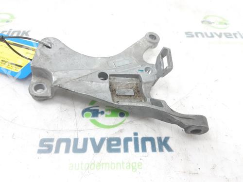 Used Engine mount Engine mount 21194496 21194496