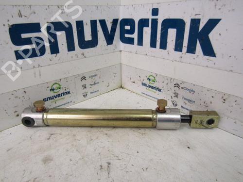 Annen PEUGEOT 206 CC (2D) 1.6 16V (2DNFUF, 2DNFUR) (109 hp) 15358187