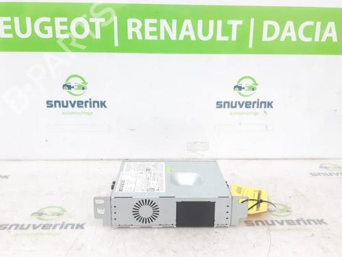 Used Radio Radio RENAULT AUSTRAL E-TECH 200 Hybrid (HGM2) (199 hp) 40542215 40542215