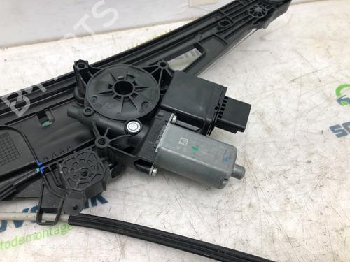 Front left window mechanism PEUGEOT 3008 II SUV (MC_, MR_, MJ_, M4_) 1.2 THP/ PureTech 130 (MRHNSM, MRHNSU, MRHNSJ, MRHNYW,... | BP21193343C22 