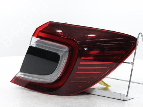 right-taillight-renault-captur-ii-hf_-2020-37798577 main image