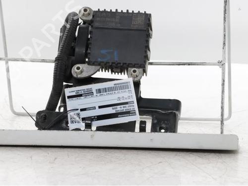 Used Electronic sensor Electronic sensor PEUGEOT 2008 II (UD_, US_, UY_, UJ_, UR_, UC_) 1.2 PureTech 130 (USHNS, URHNS) (130 hp) 31960820 31960820