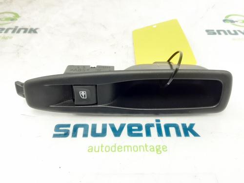 Used Switch RENAULT CAPTUR I (J5_, H5_) 0.9 TCe 90 (90 hp) 13683586
