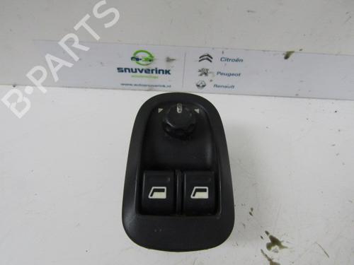 Used Switch PEUGEOT 206 Hatchback (2A/C) 1.4 i (75 hp) 10781927