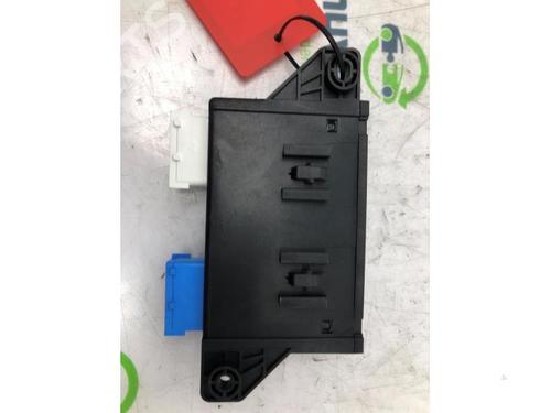 Used Control unit Control unit DS DS 7 (J4_, JC_) E-TENSE 4x4 300 (J45GBU) (299 hp) 40580855 40580855