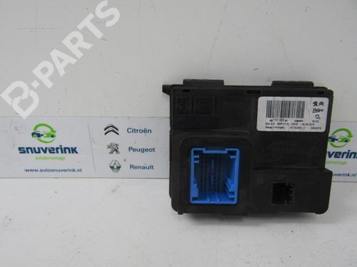 Used Control unit Control unit PEUGEOT 308 SW II (LC_, LJ_, LR_, LX_, L4_) 1.6 BlueHDi 120 (120 hp) 11199169 11199169