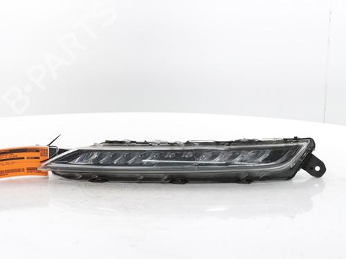 Used Left daytime light Left daytime light 39211449 39211449
