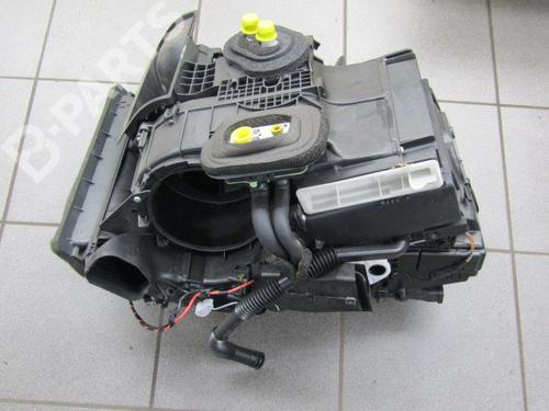 Used Heater matrix box Heater matrix box RENAULT CLIO III (BR0/1, CR0/1) 1.2 16V (BR0P, CR0P) (101 hp) 10793489 10793489