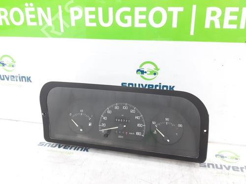 Used Instrument cluster Instrument cluster PEUGEOT BOXER Van (230L) 2.5 D (86 hp) 24165738 24165738