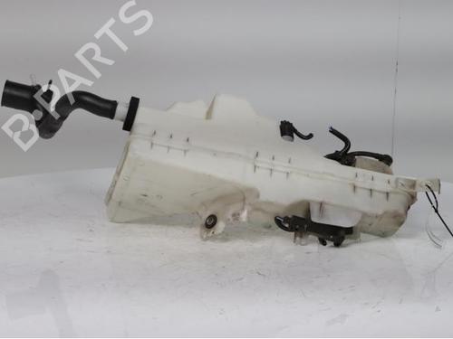 windscreen-washer-tank-volvo-xc60-ii-246-2017-40543156 main image