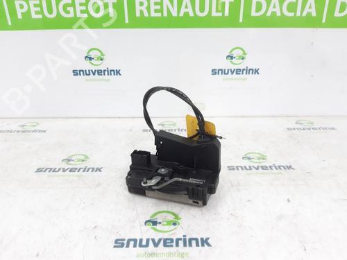 Used Front right lock RENAULT TRAFIC II Van (FL) 2.0 dCi 90 (FL0H) (90 hp) 13187074
