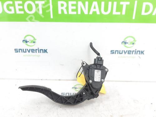 Used Pedal RENAULT CAPTUR II (HF_) TCe 140 (HFN0) (140 hp) 22218161