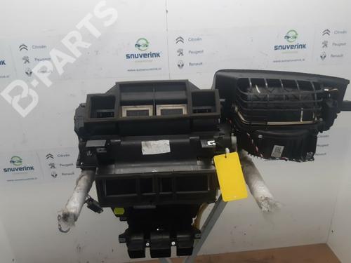 Used Heater matrix box Heater matrix box RENAULT LAGUNA III Grandtour (KT0/1) 2.0 dCi (KT0M, KT0N, KT0S, KT19, KT1F) (173 hp) 10798987 10798987