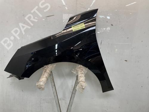 Forskærm venstre Forskærm venstre OPEL CORSA F (P2JO) CORSA-e (68) (136 hp) 39716859 39716859