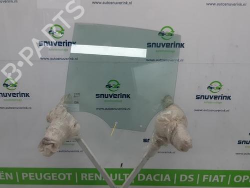 Używane Szyba drzwi tylnych lewych PEUGEOT 208 II (UB_, UP_, UW_, UJ_) 1.2 PureTech 100 (101 hp) 18662127