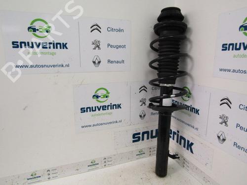 Venstre fortil støddæmper CITROËN C1 (PM_, PN_) 1.0 (68 hp) 31260988