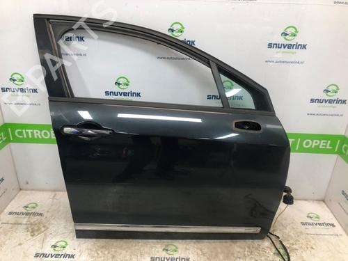 Used Right front door Right front door 21194741 21194741