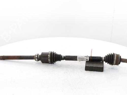 Used Right front driveshaft PEUGEOT 3008 II SUV (MC_, MR_, MJ_, M4_) 1.2 THP/ PureTech 130 (MRHNSM, MRHNSU, MRHNSJ, MRHNYW,... (131 hp) 30186103