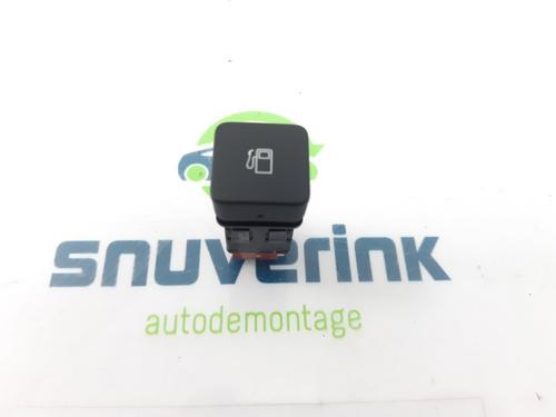 Used Switch CITROËN C4 II (NC_) 1.2 THP 130 (NCHNYM, NCHNYT) (130 hp) 23122870