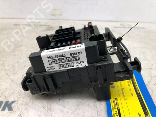 Fuse box PEUGEOT 206 CC (2D) 1.6 16V (2DNFUF, 2DNFUR) | BP19687152E1 