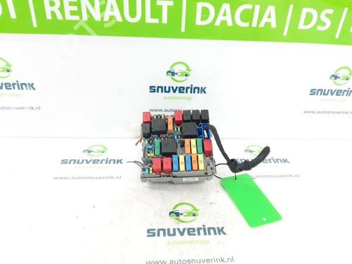 Used Fuse box Fuse box 20499886 20499886