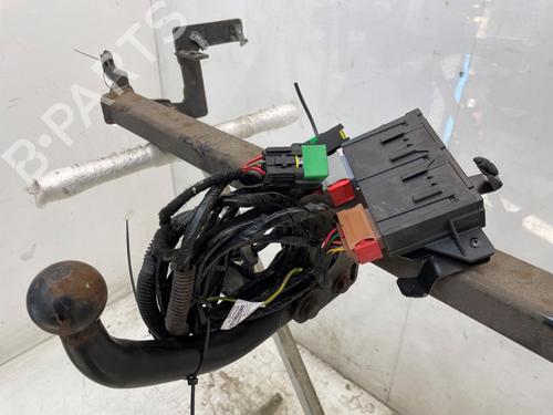 Tow ball/Mechanism PEUGEOT 2008 I (CU_) 1.2 THP 110 / PureTech 110 | BP30186657C141