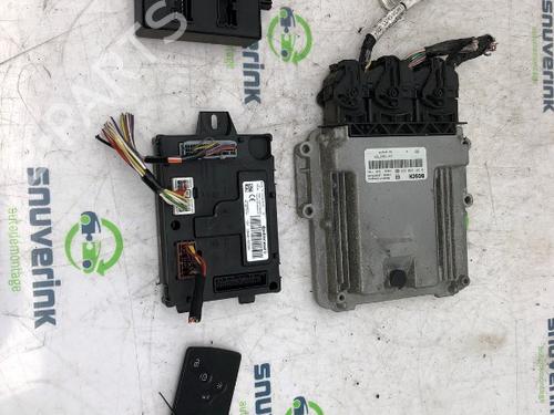 Calculateur moteur (ecu) RENAULT CLIO IV Grandtour (KH_) 1.5 dCi 90 (KHN3, KHN4) (90 hp) 17122593
